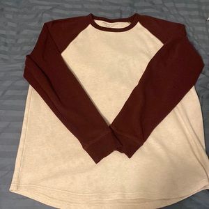 American Eagle Super Soft Standard Fit Long-Sleeve